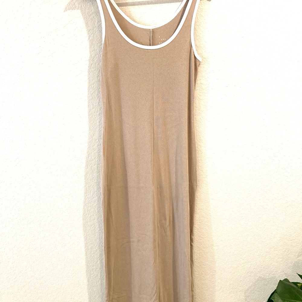 Women’s a new day tan maxi dress with white ribbing, size small